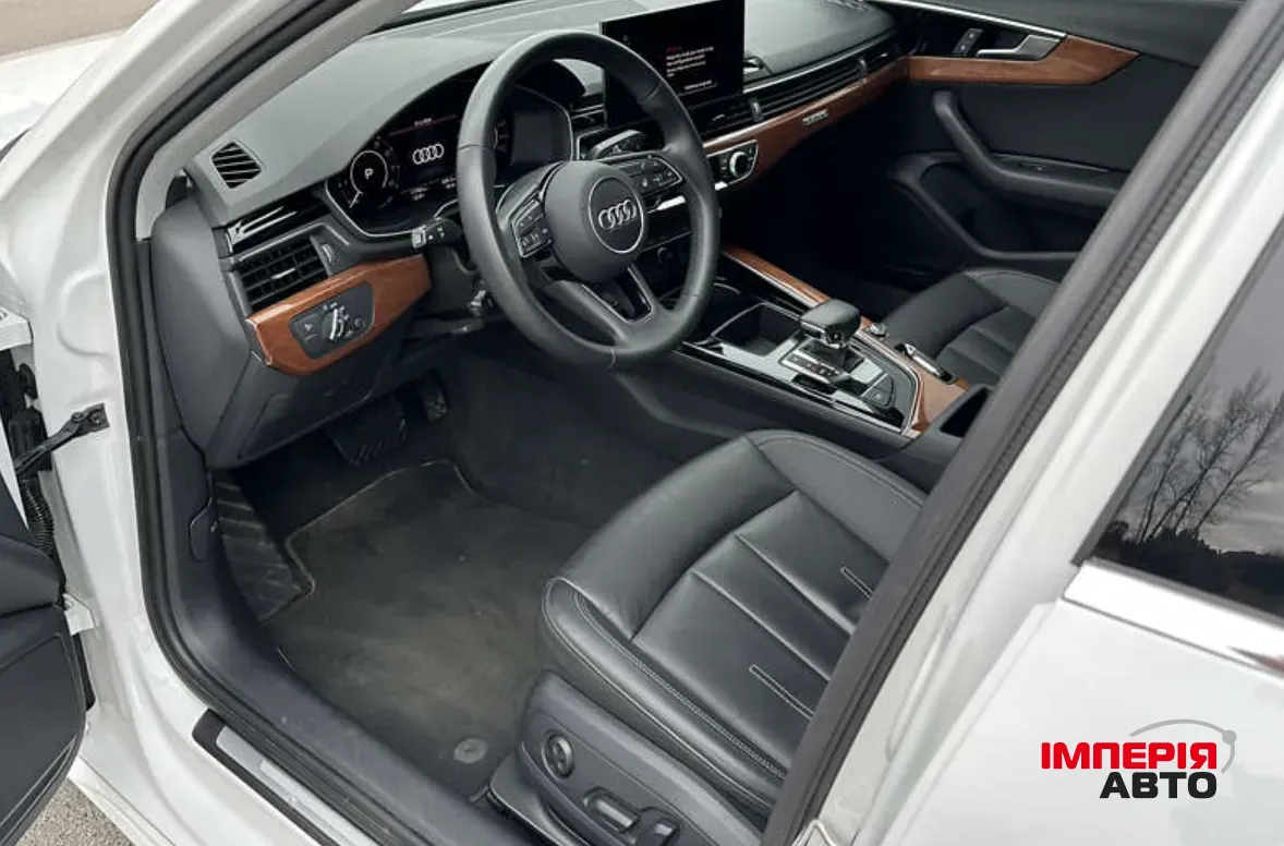 Audi A4 - фото 8