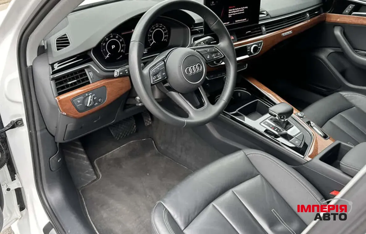 Audi A4 - фото 10