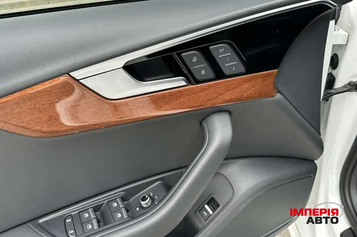 Audi A4 - фото 9