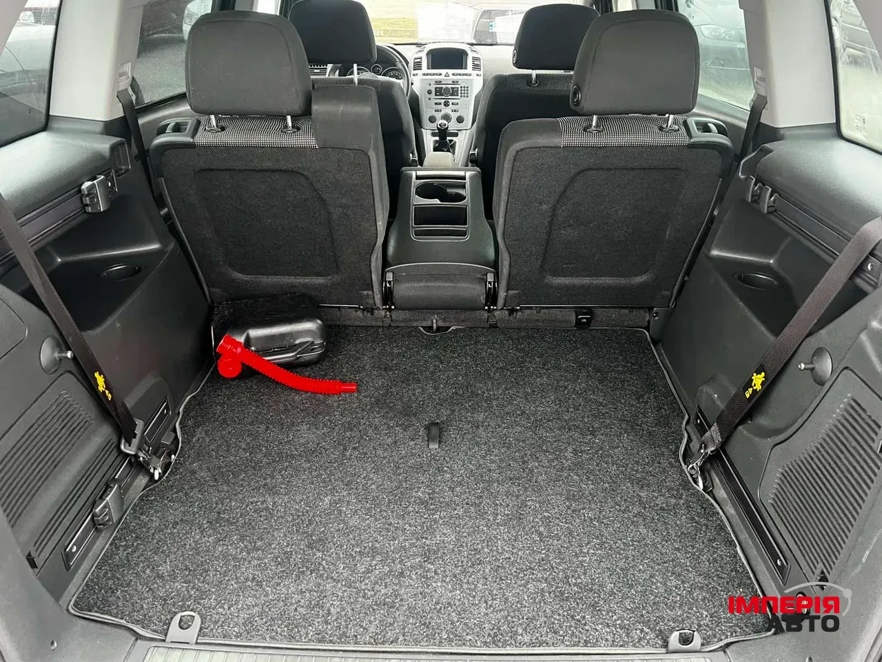 Opel Zafira - фото 8