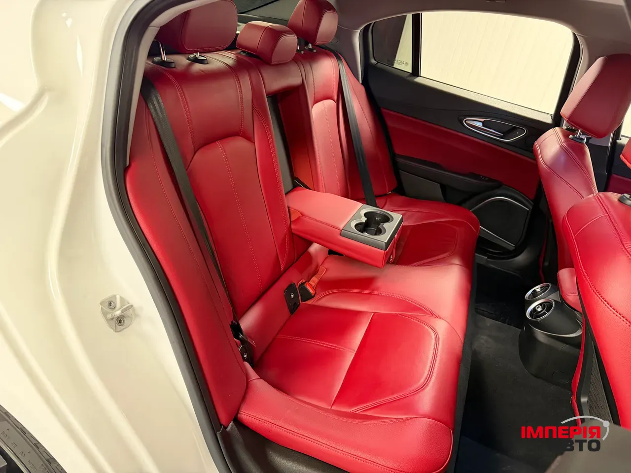 Alfa Romeo Giulia - фото 34