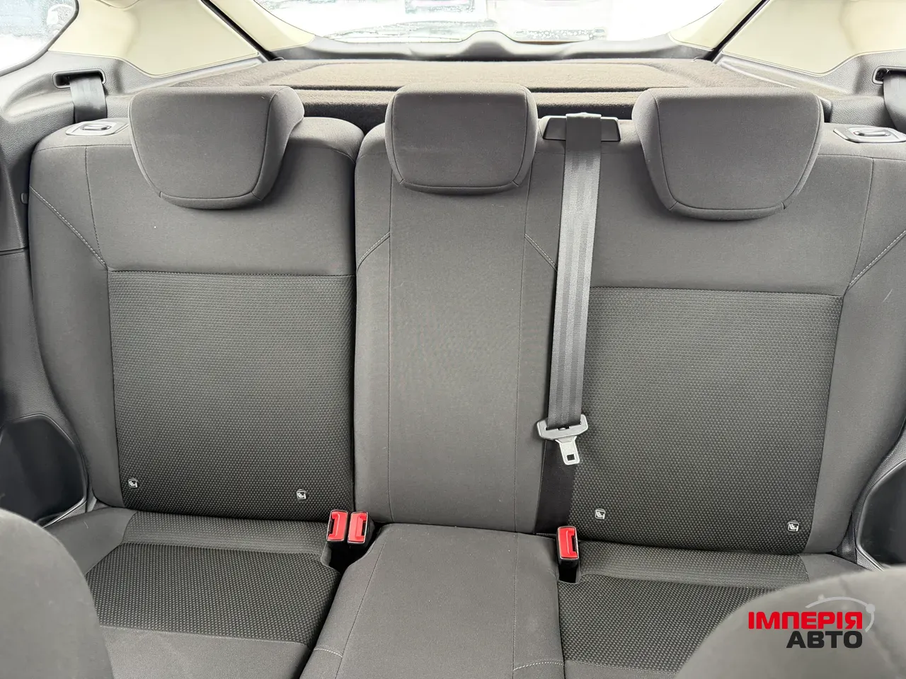 Ford Focus - фото 9