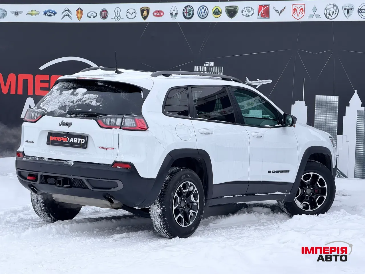 Jeep Cherokee - фото 5