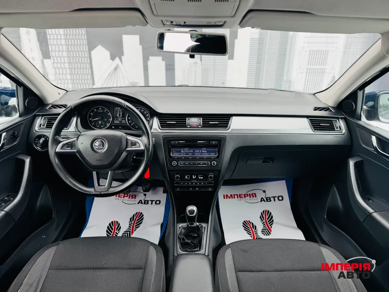 Skoda Rapid - фото 9