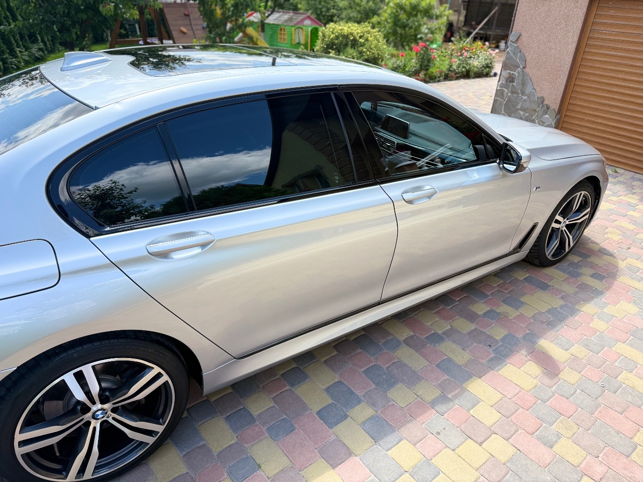 BMW 7 серії - фото 30