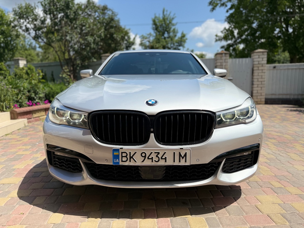 BMW 7 серії - фото 24