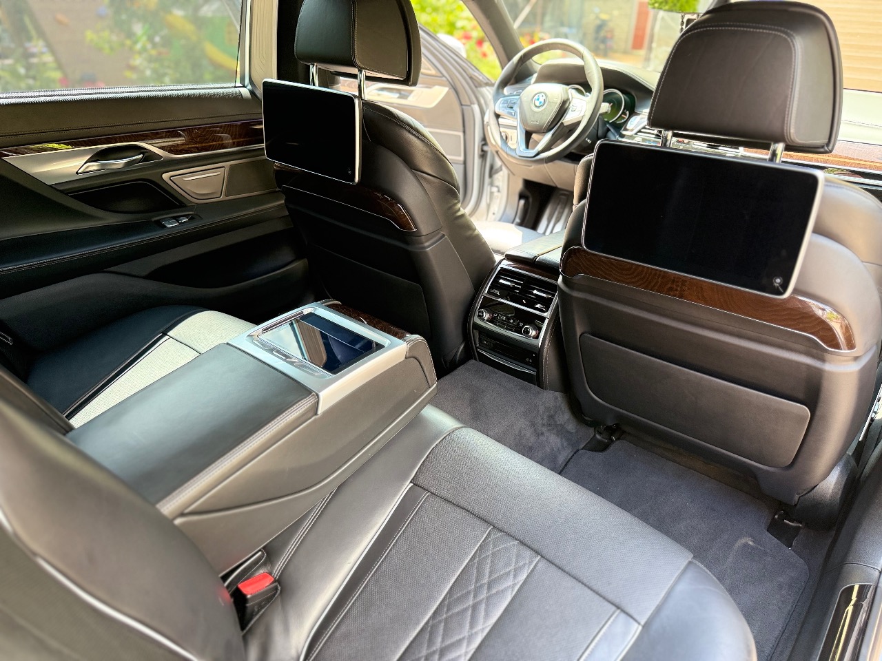 BMW 7 серії - фото 26