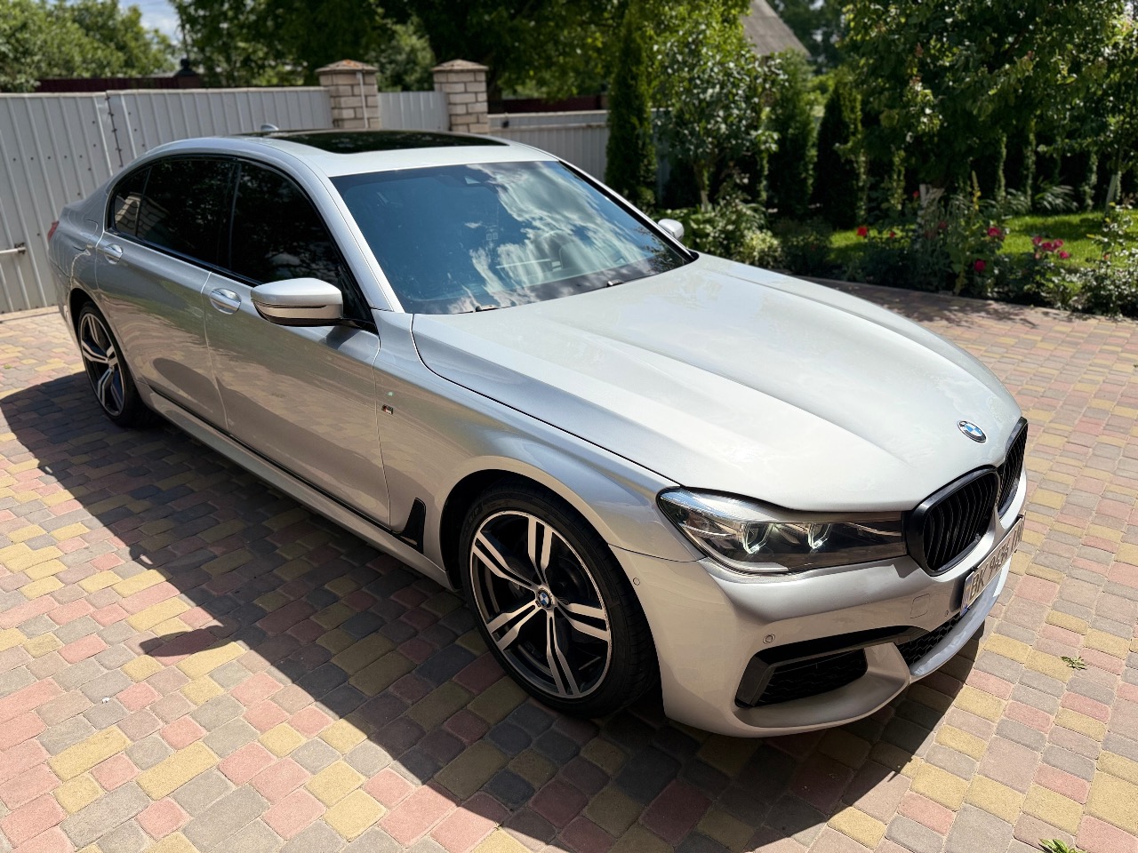 BMW 7 серії - фото 12