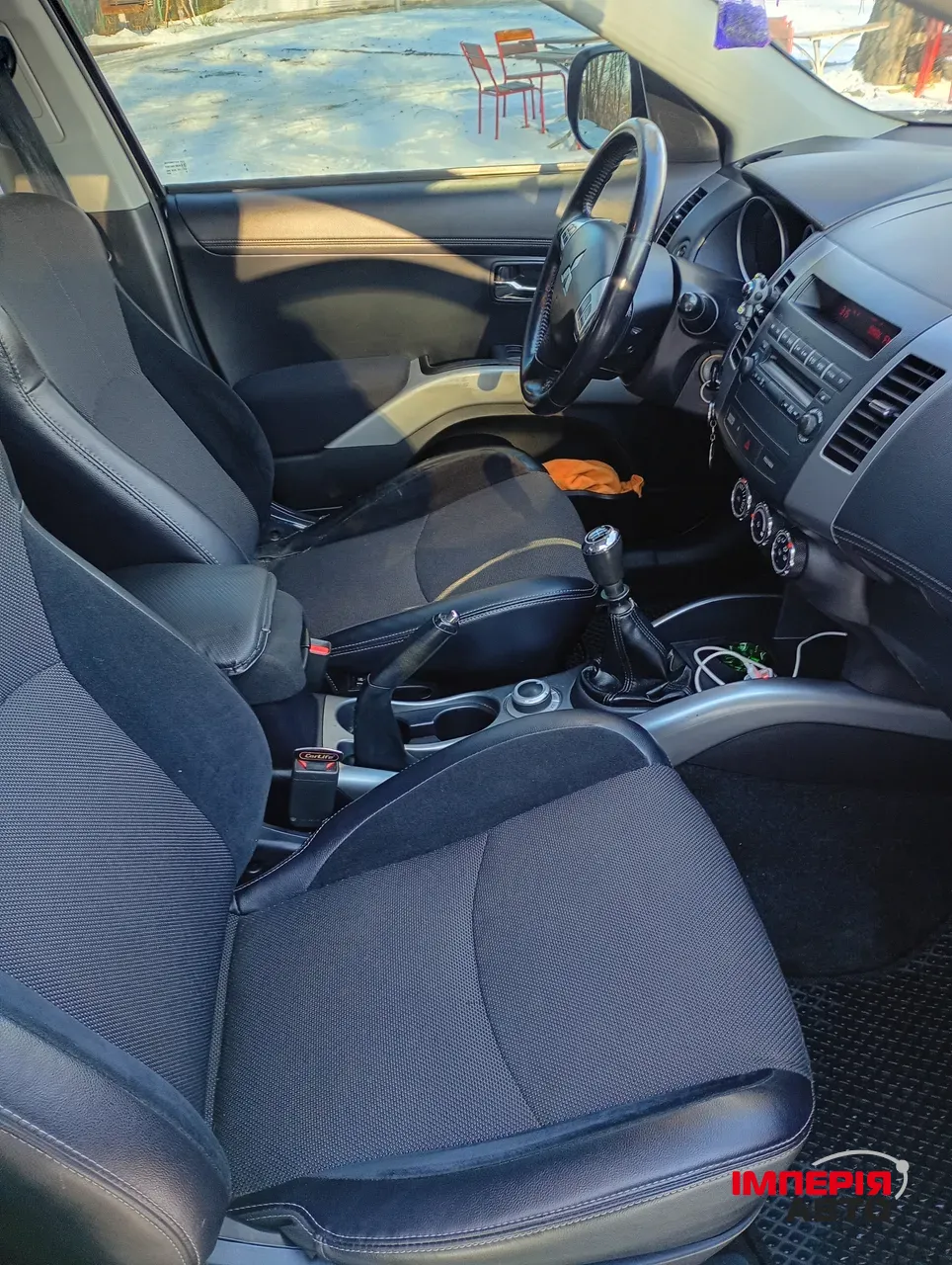 Mitsubishi Outlander - фото 14