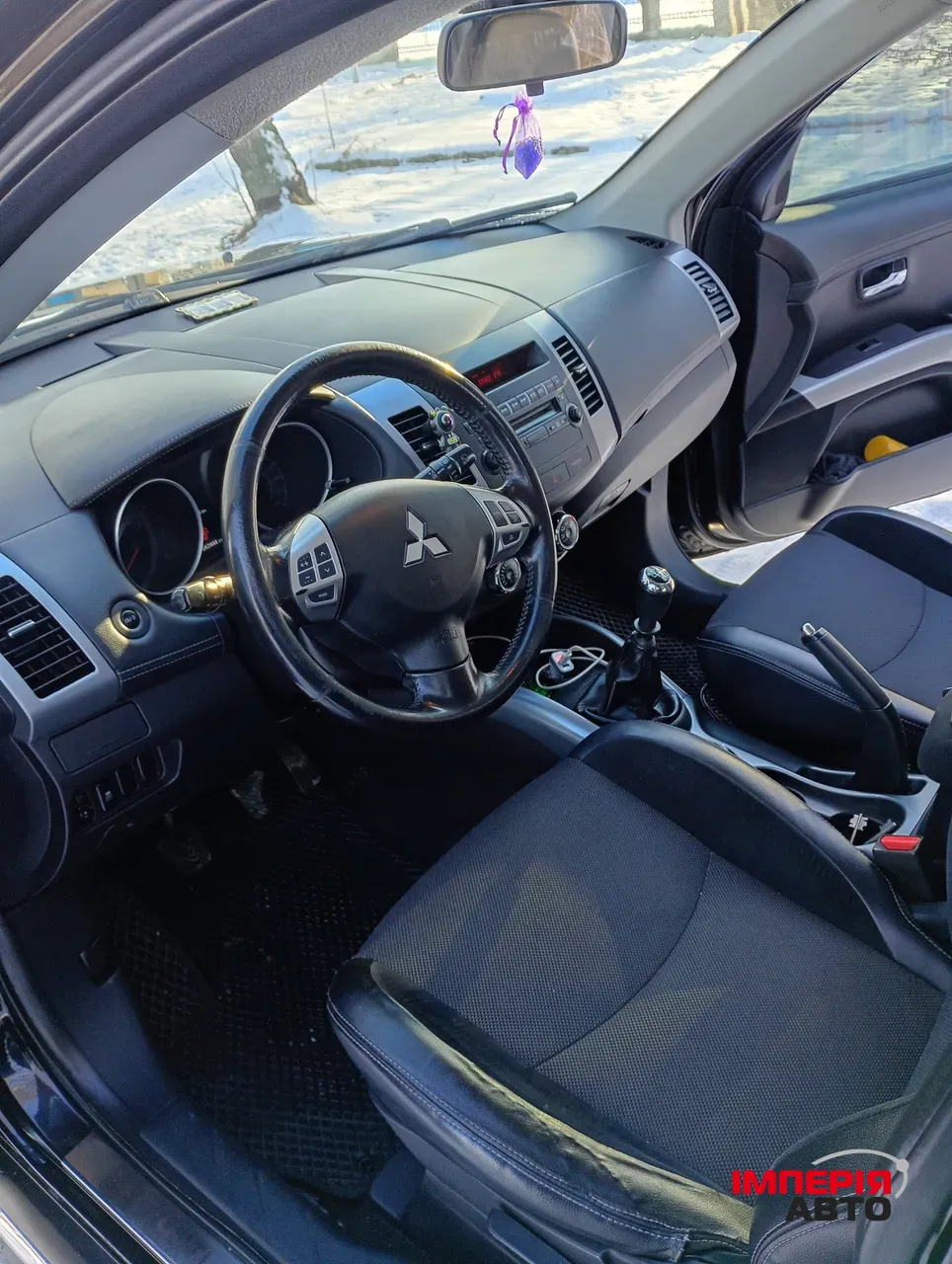 Mitsubishi Outlander - фото 17