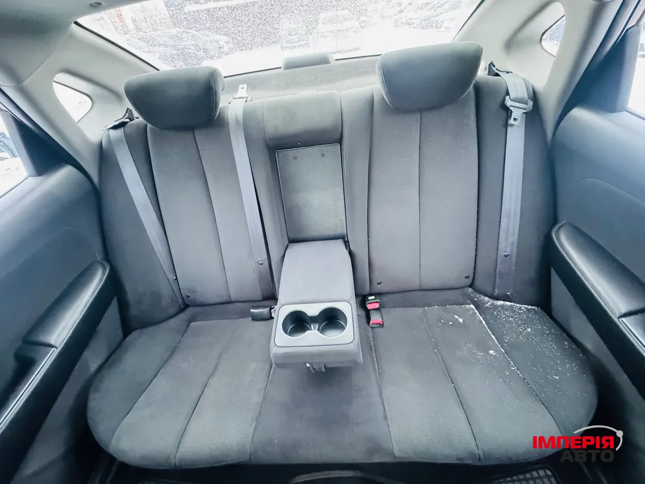 Hyundai Elantra - фото 8