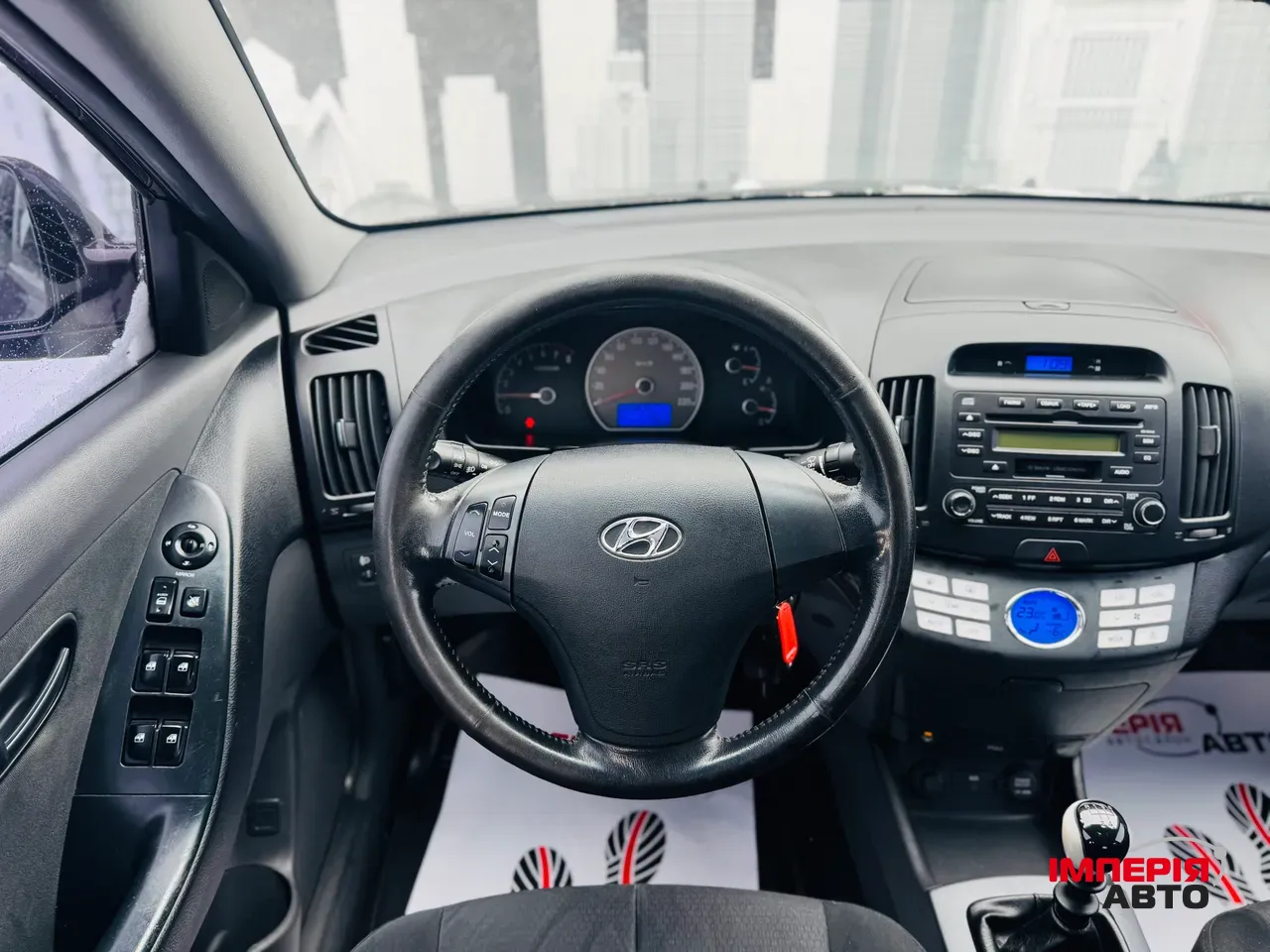 Hyundai Elantra - фото 10