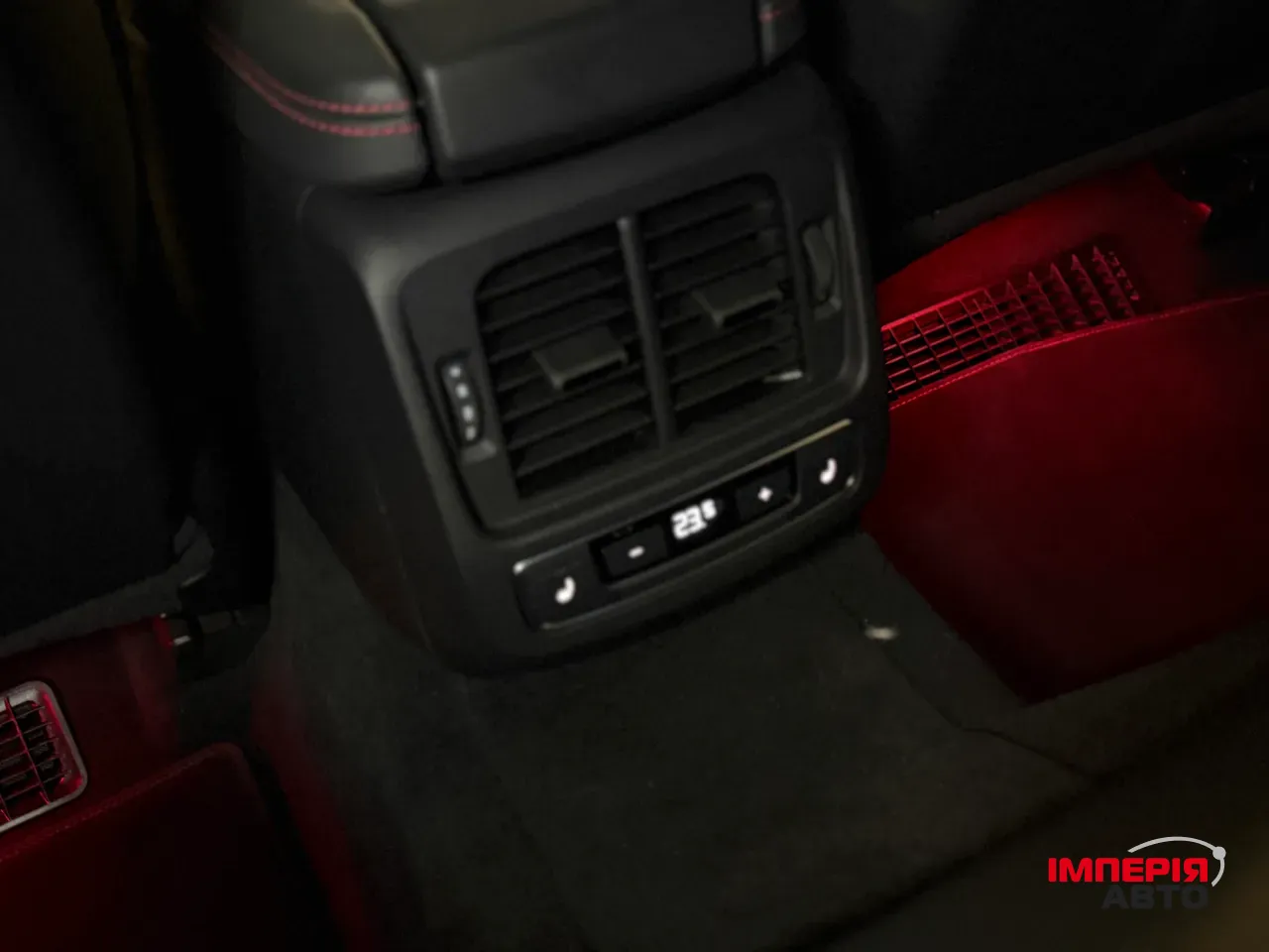 Audi RS e-tron GT - фото 28