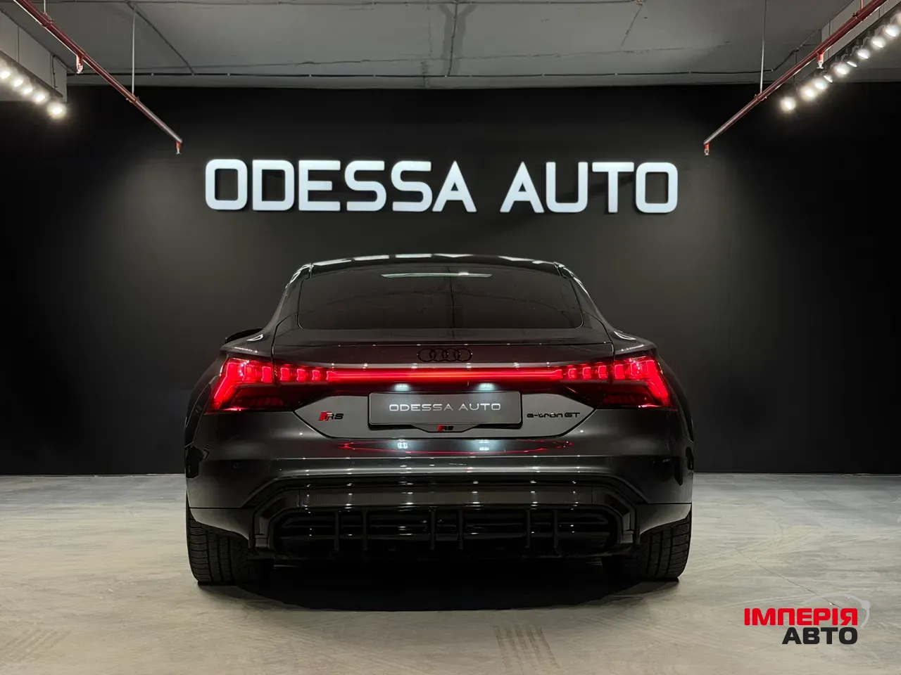 Audi RS e-tron GT - фото 12