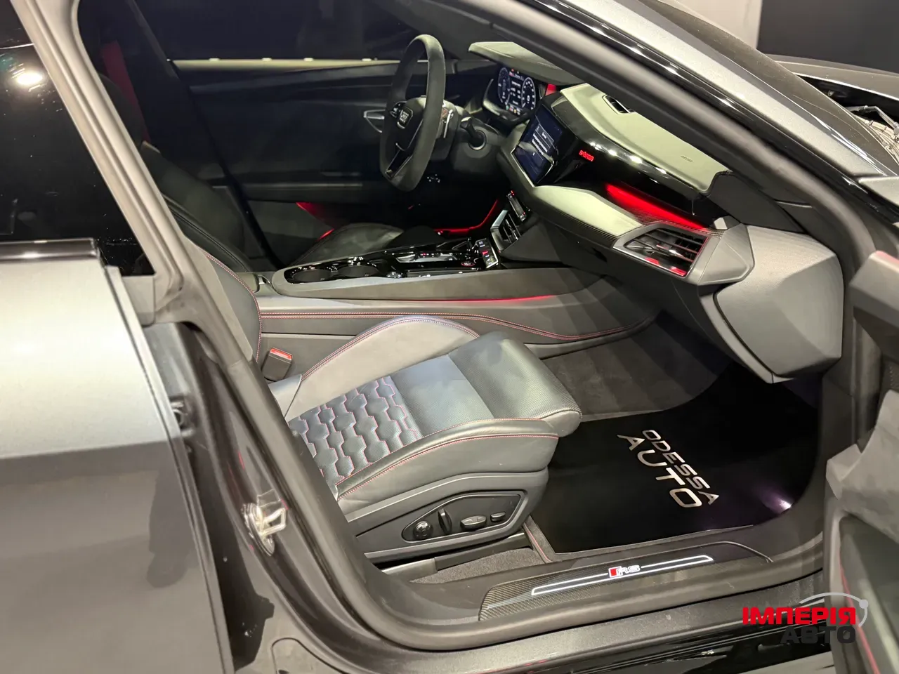 Audi RS e-tron GT - фото 31