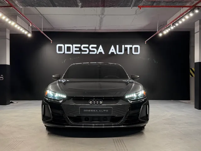 Audi RS e-tron GT - фото 3