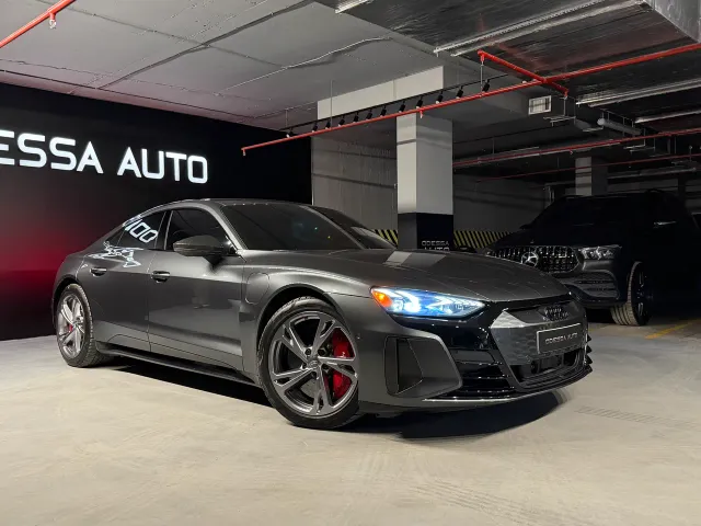 Audi RS e-tron GT - фото 5