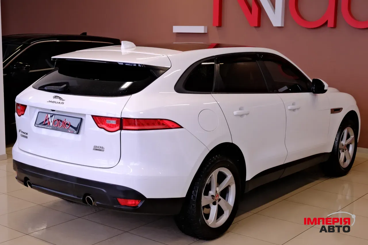 Jaguar F-Pace - фото 5