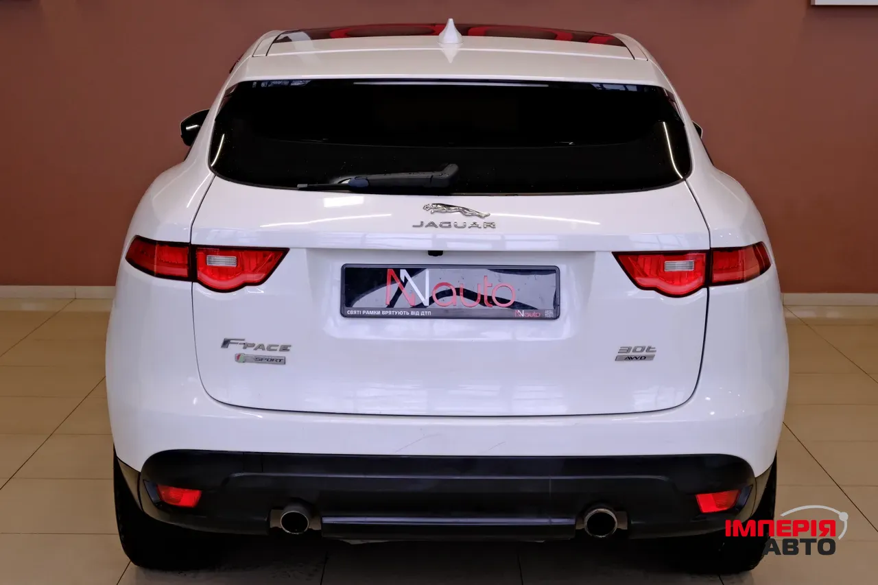 Jaguar F-Pace - фото 6