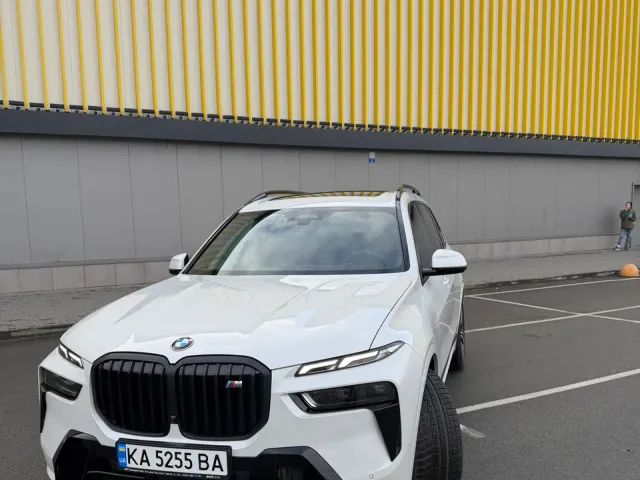 BMW X7 - фото 3