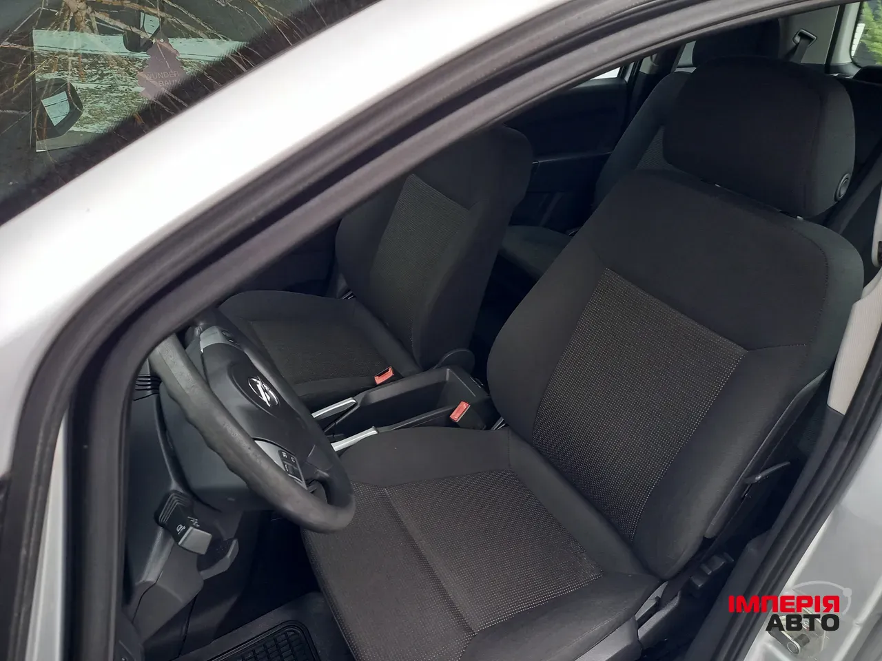 Opel Zafira - фото 11