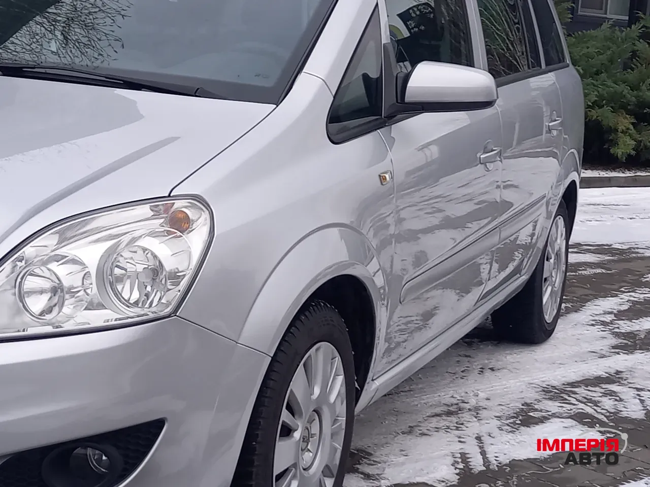 Opel Zafira - фото 6