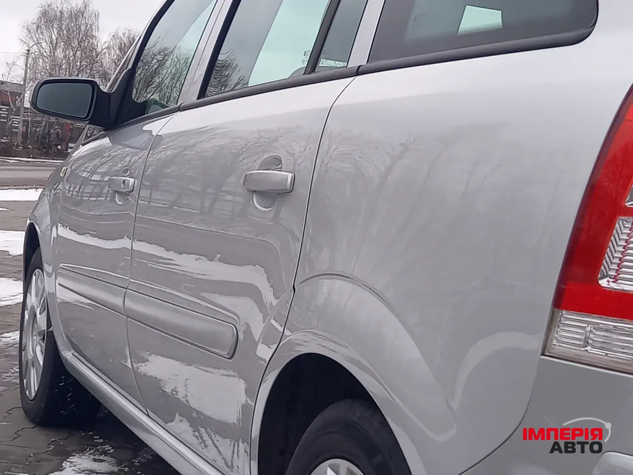 Opel Zafira - фото 5