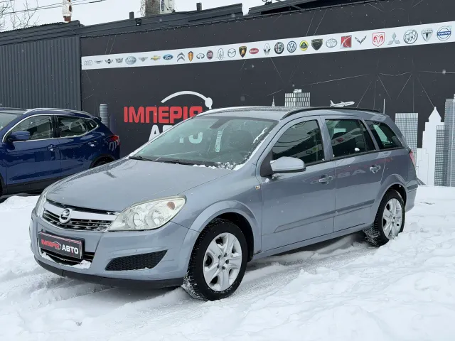 Opel Astra - фото 2
