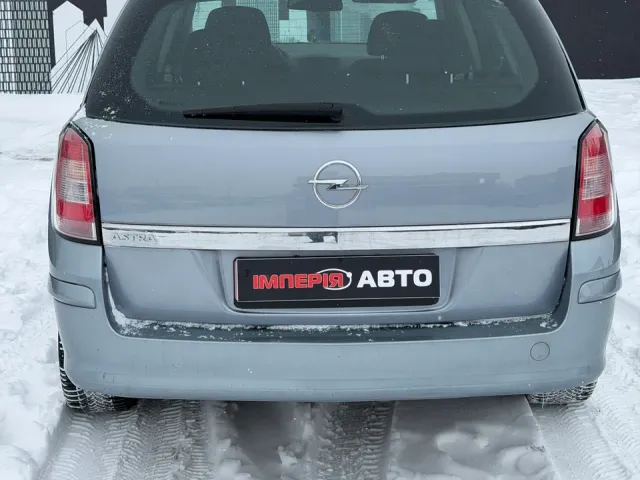Opel Astra - фото 3