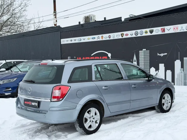 Opel Astra - фото 5