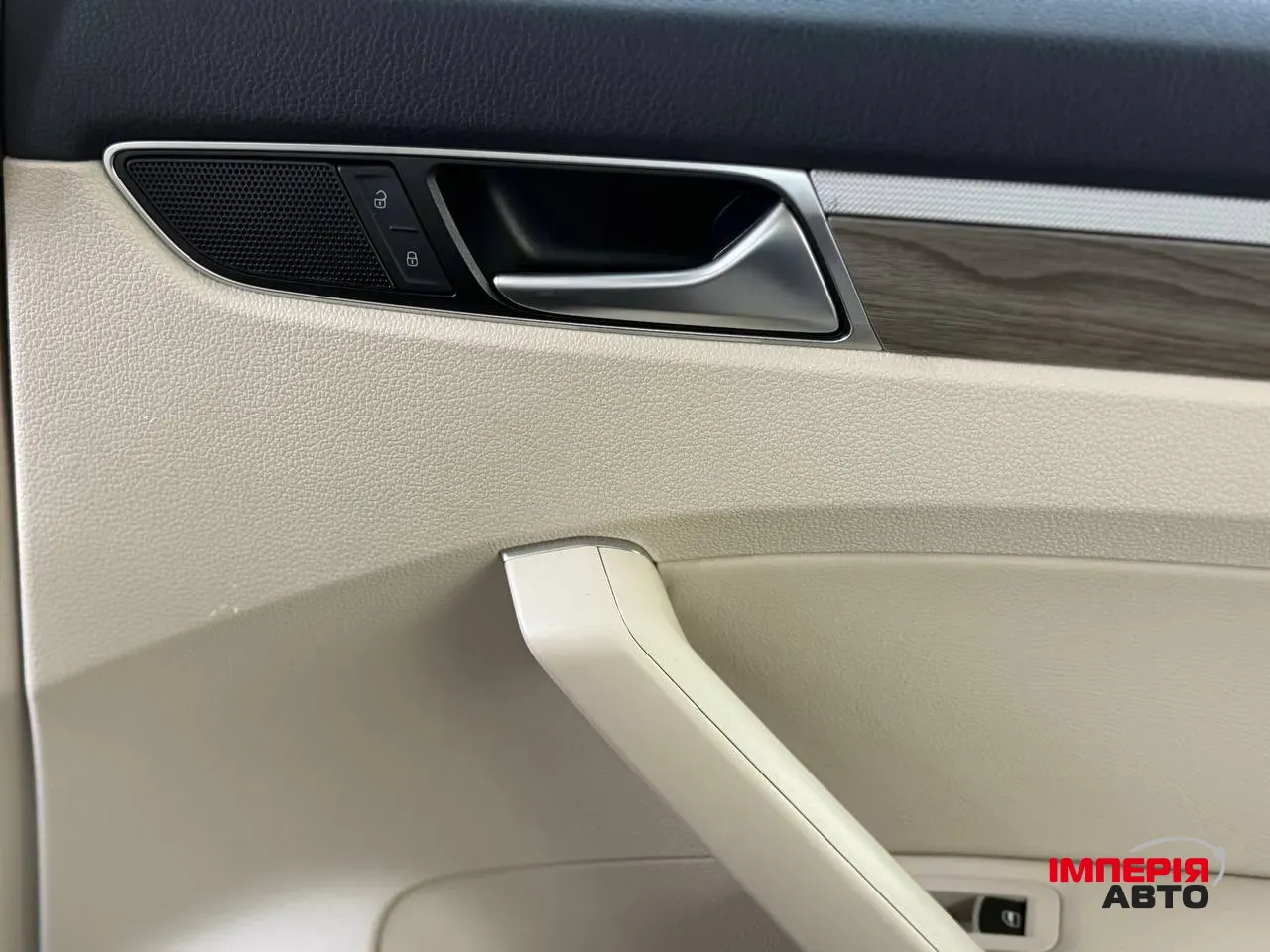 Volkswagen Passat - фото 22