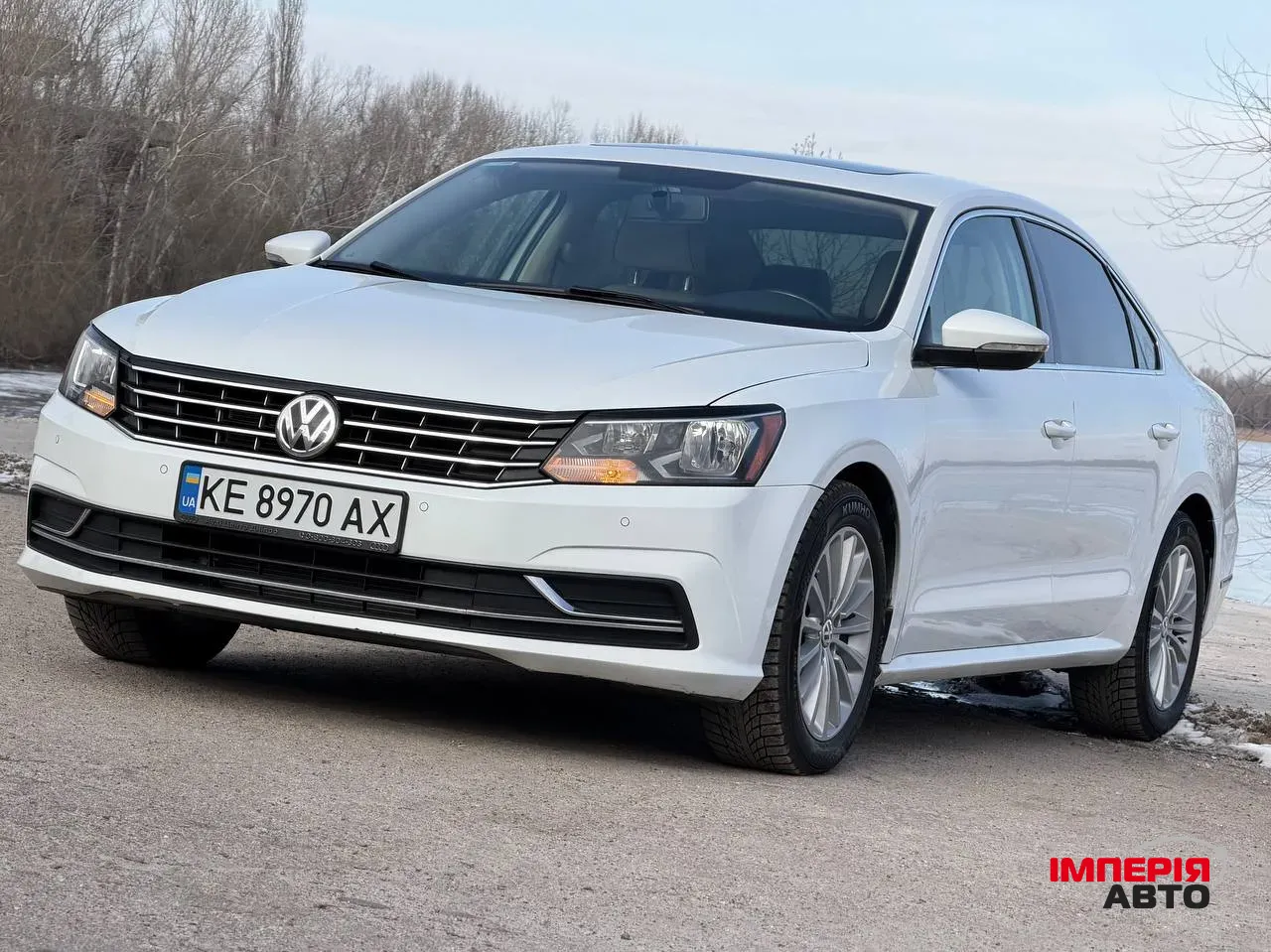 Volkswagen Passat - фото 1