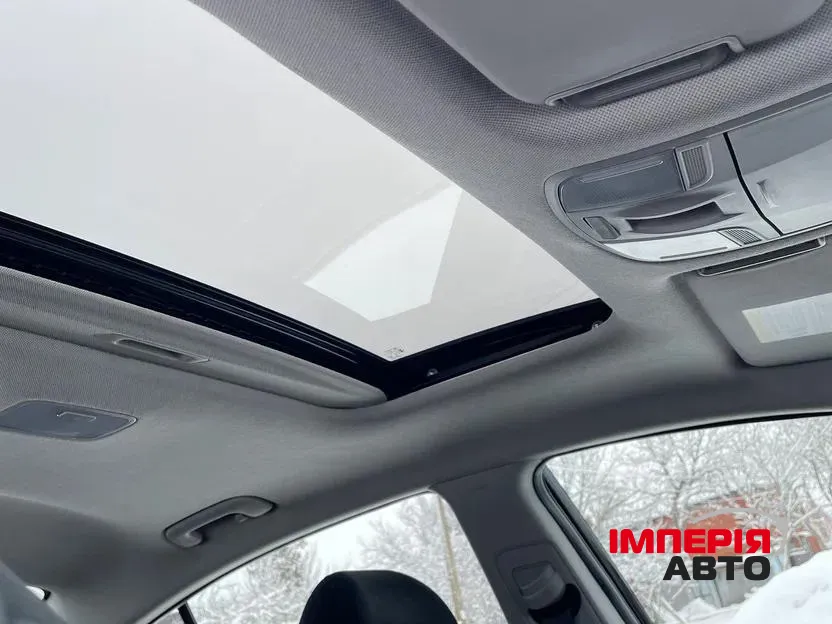 Hyundai Elantra - фото 9