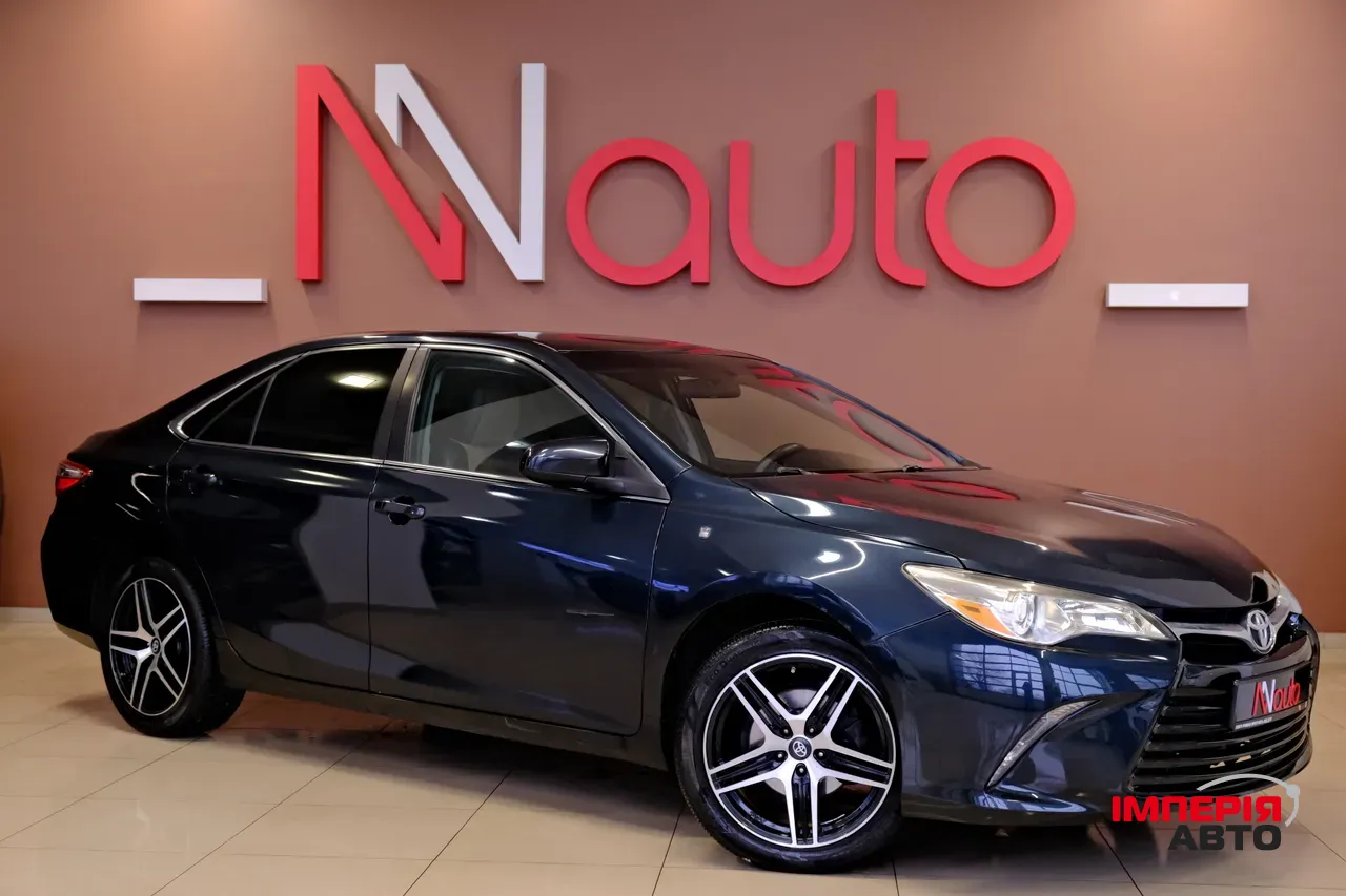 Toyota Camry - фото 4