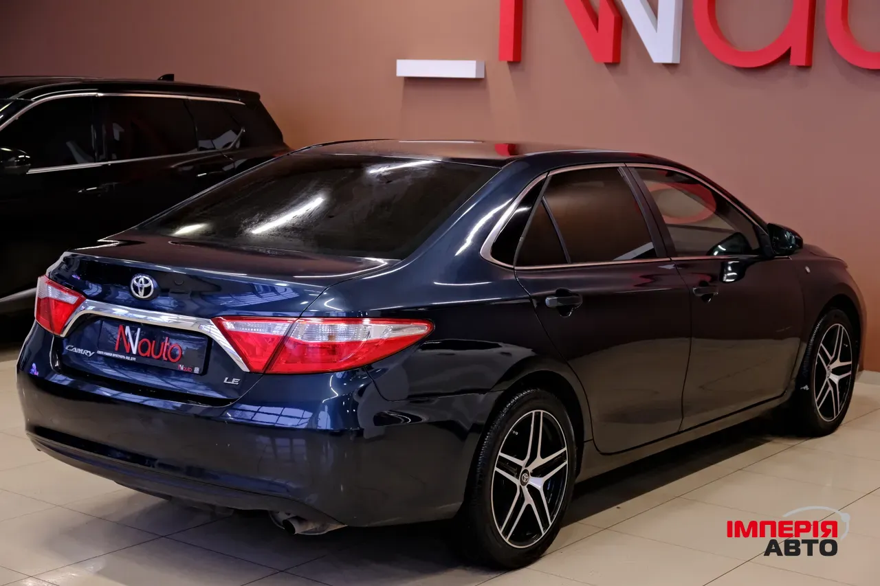 Toyota Camry - фото 5