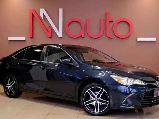 Toyota Camry - фото 4