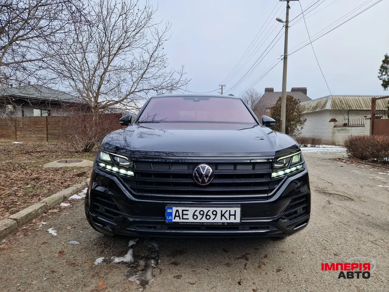 Volkswagen Touareg - фото 2