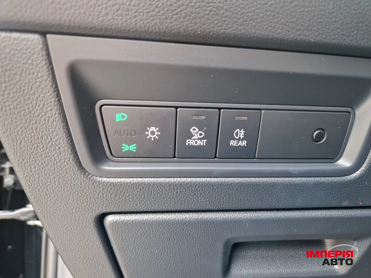 Volkswagen Touareg - фото 18