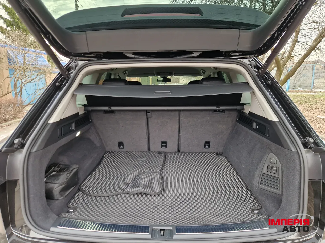 Volkswagen Touareg - фото 34