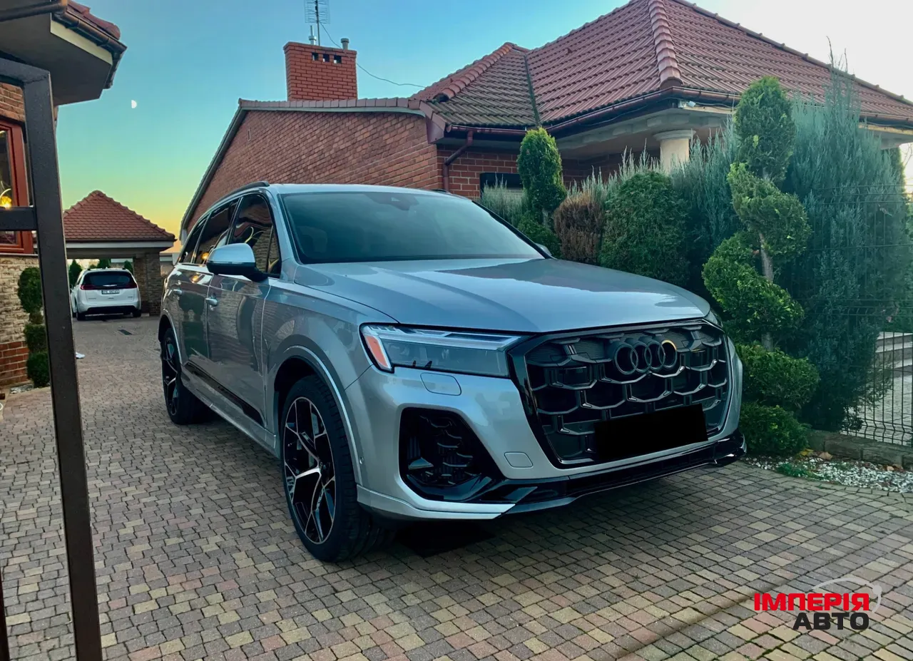Audi Q7 - фото 7