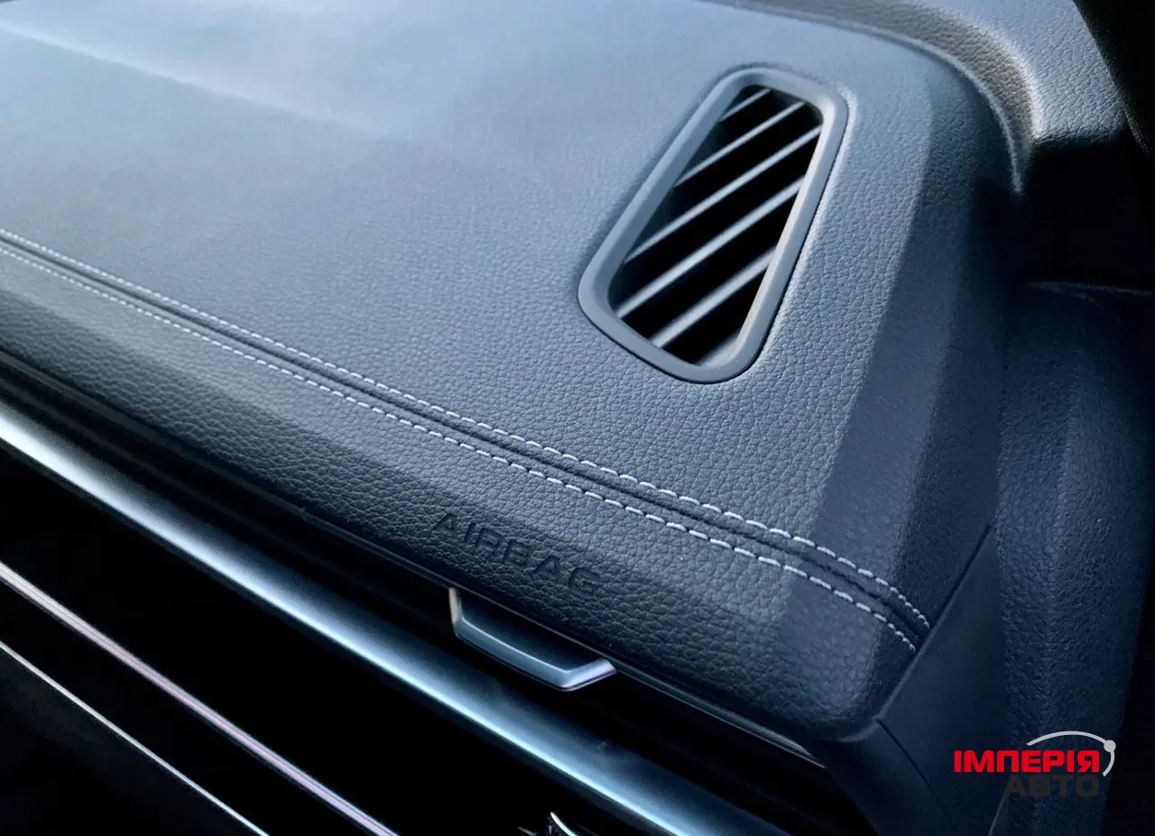 Audi Q7 - фото 23