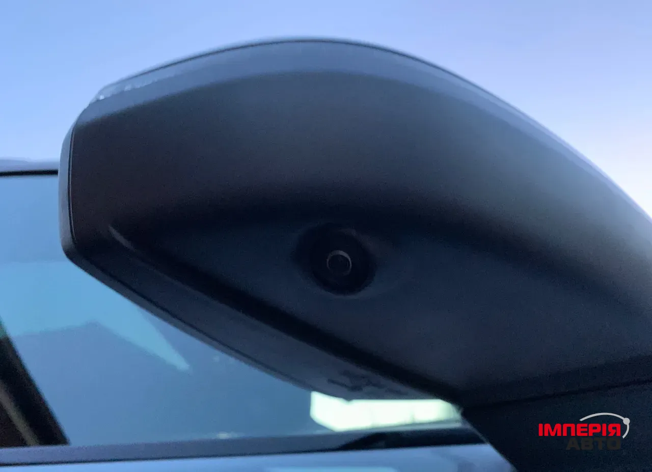 Audi Q7 - фото 31