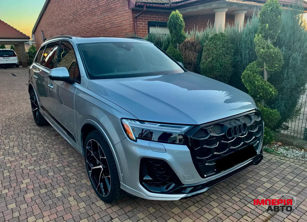 Audi Q7 - фото 6