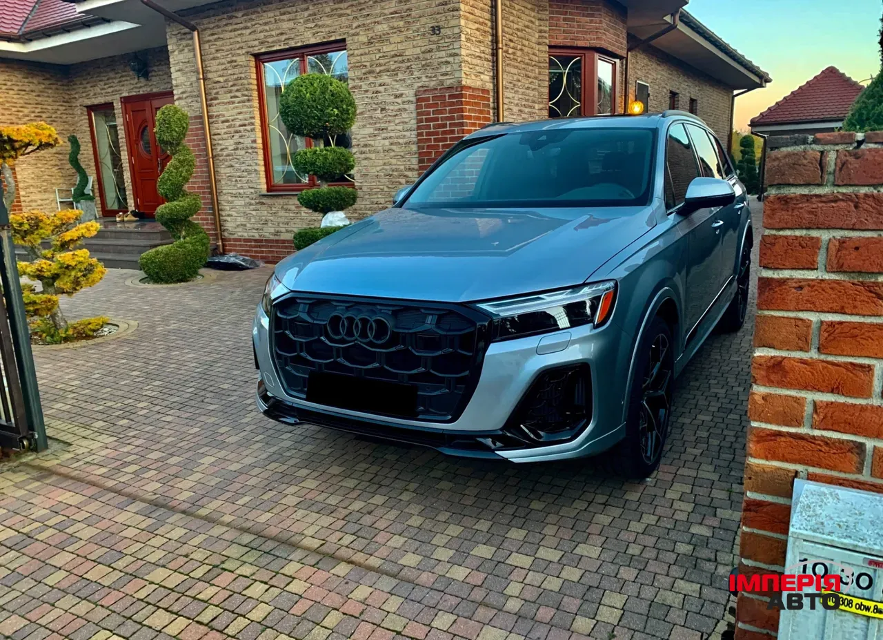 Audi Q7 - фото 2