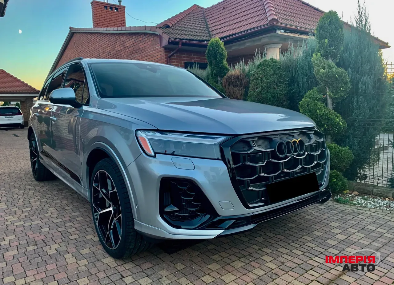 Audi Q7 - фото 5