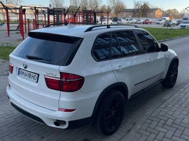 BMW X5 - фото 5
