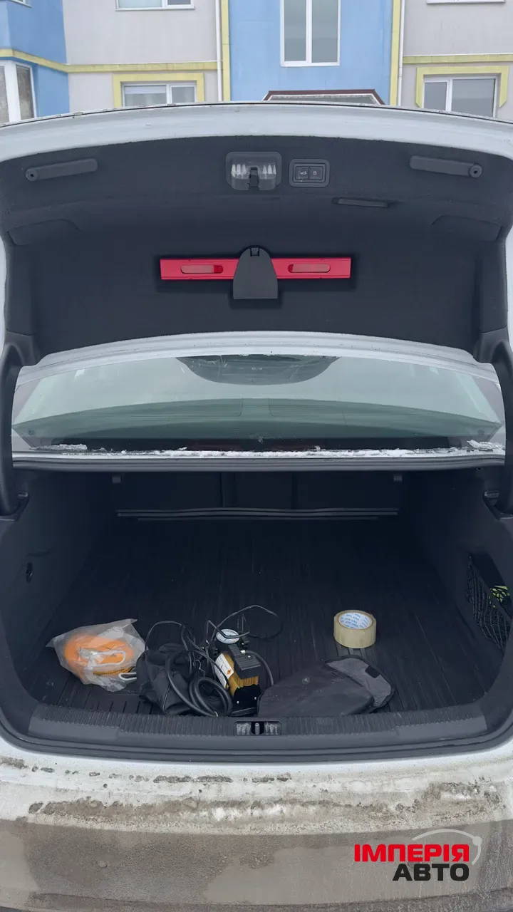 Audi A6 - фото 7