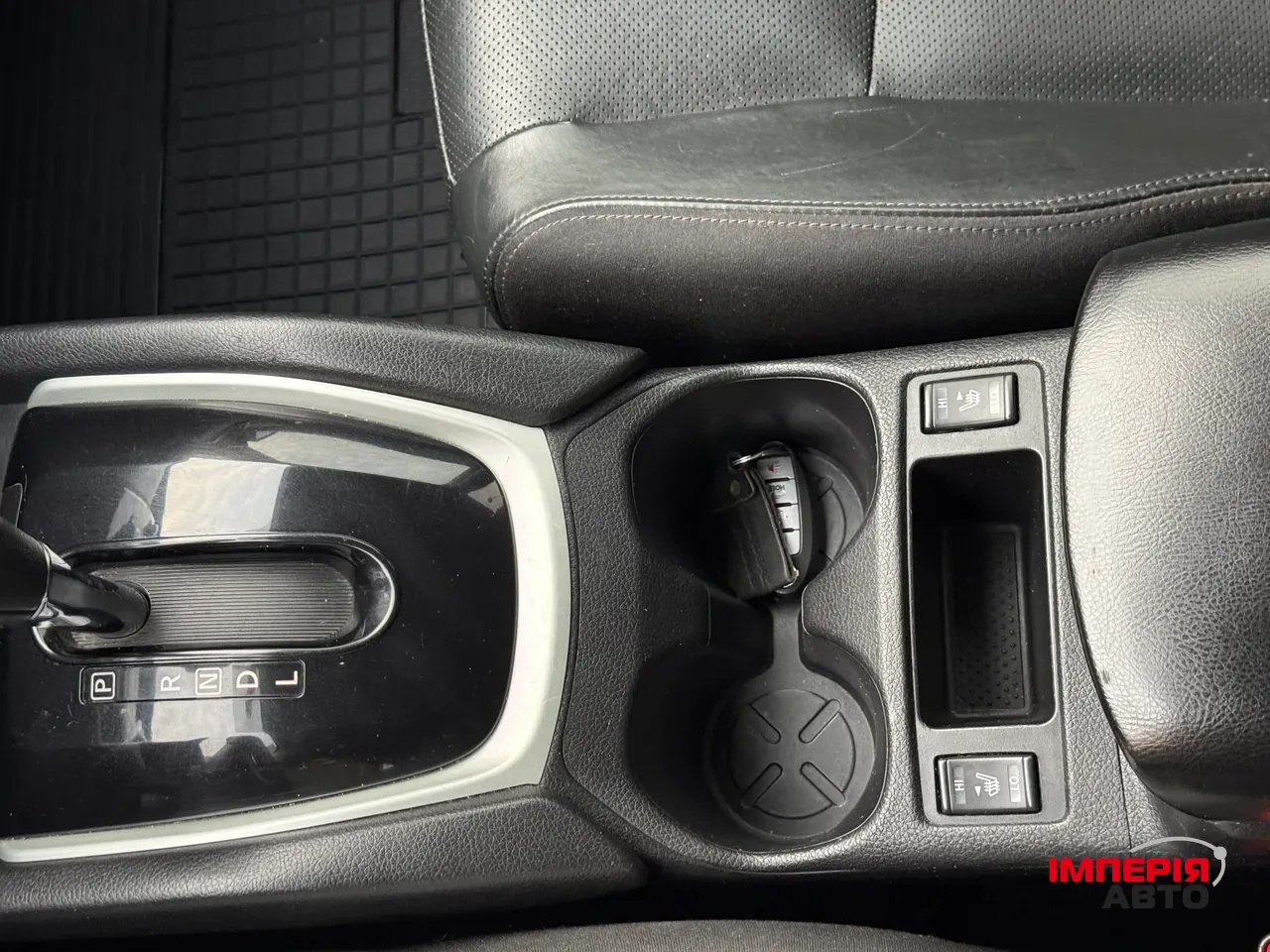 Nissan Rogue - фото 47