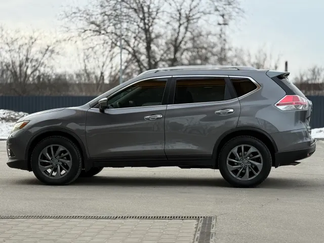 Nissan Rogue - фото 2