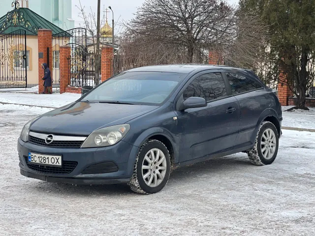 Opel Astra - фото 1